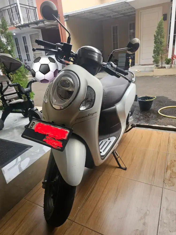 Dijual Motor Scoopy