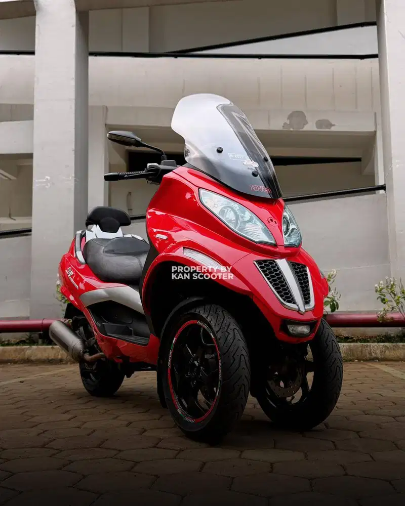 JUAL MURAH PIAGGIO MP3 250 RST AT 2011 MULUS