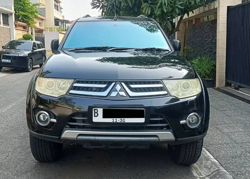 JUAL MOBIL PAJERO DAKAR 4X2 DIESEL 2.5 TAHUN 2015