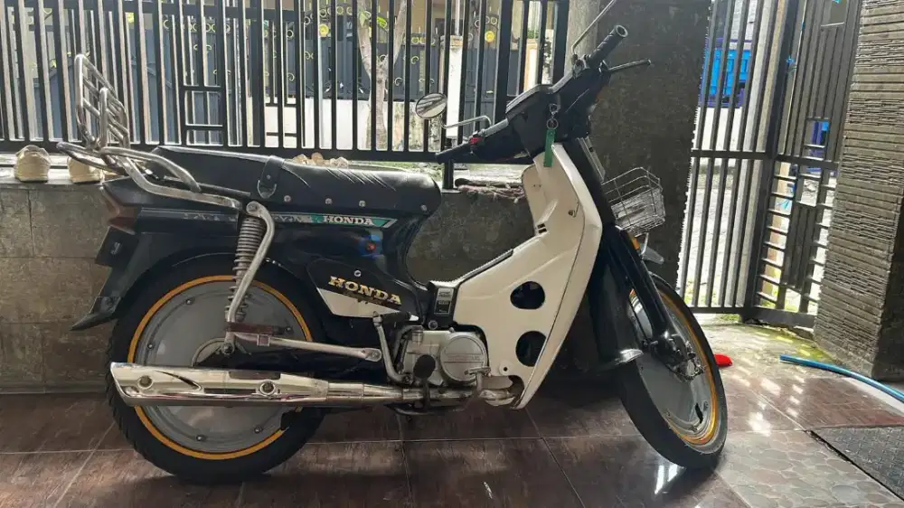 Honda astrea star