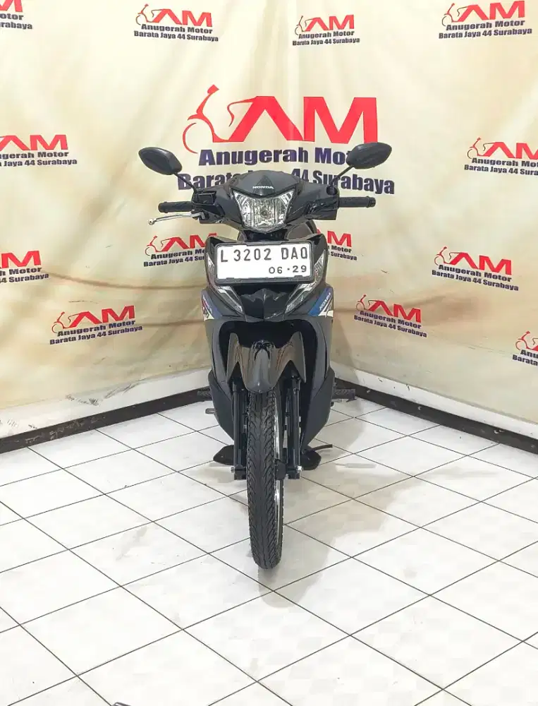 Siap pakai Km 6 Ribu Honda Revo fit Tahun 2024 warna Hitam