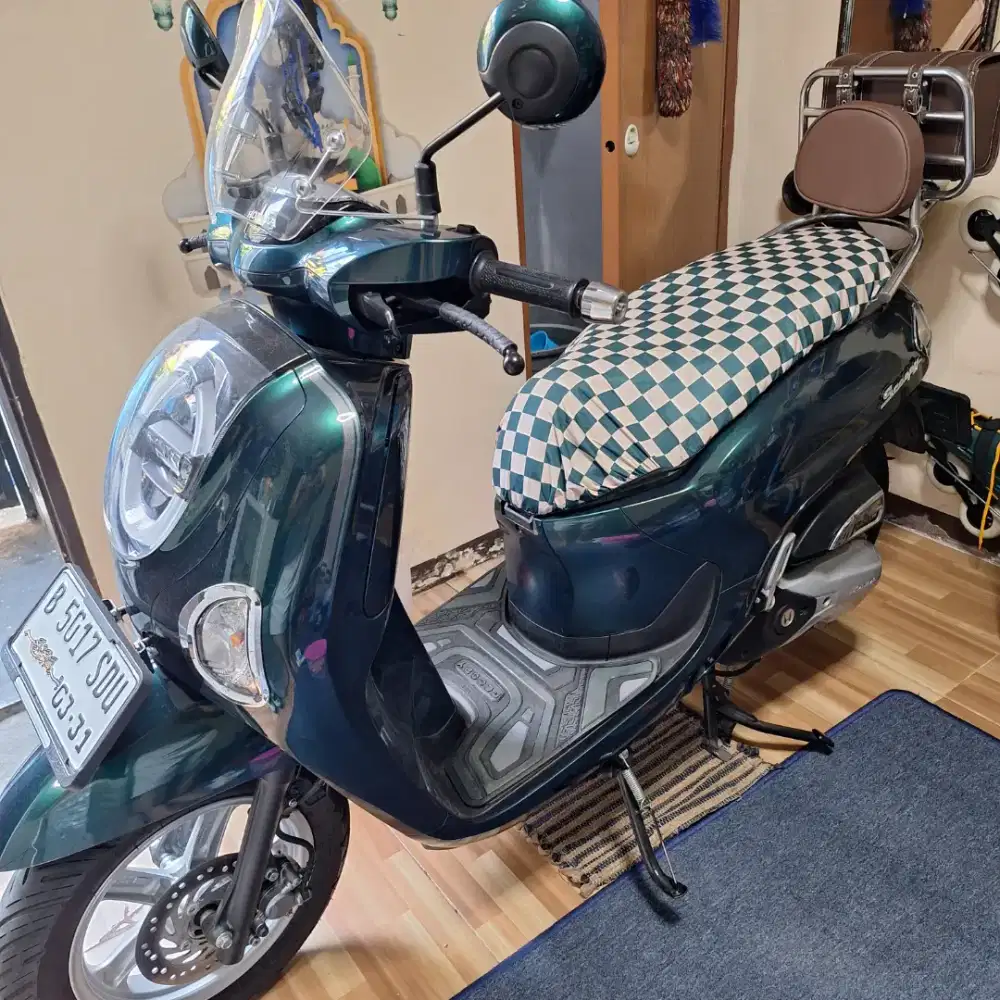Jual Scoopy Green / Hijau 2026 tipe tertinggi mulus