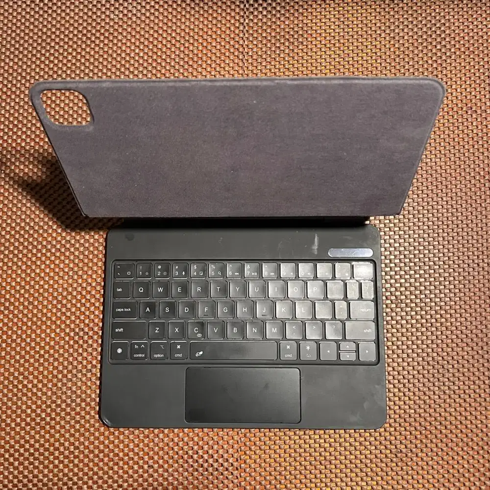 812A Magic Keyboard 11 Third Party