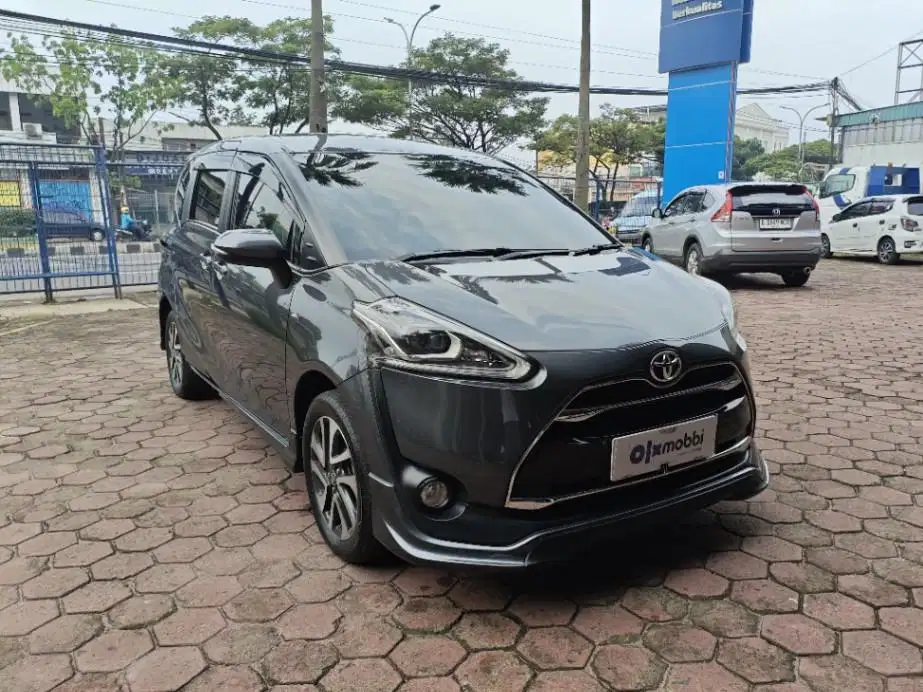 Pajak Panjang - Toyota Sienta 1.5 Q Bensin-AT 2019