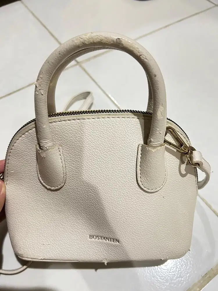 Tas selempang wanita