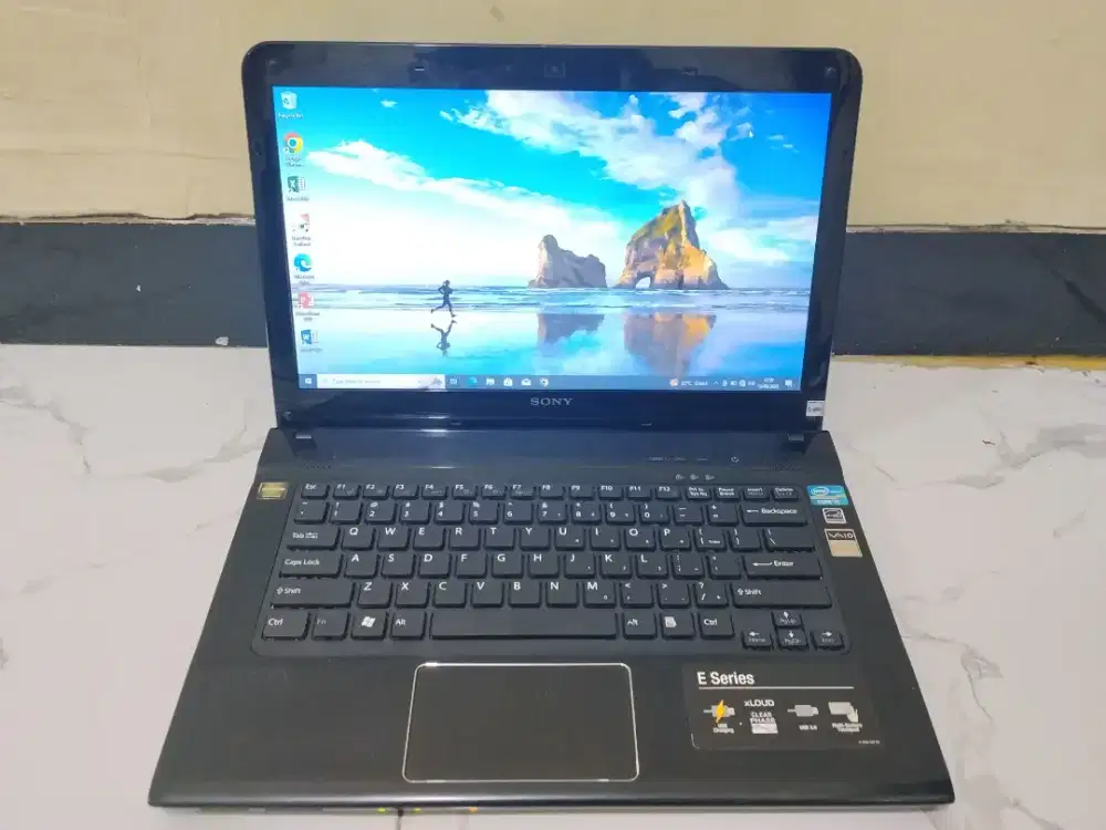 Jual laptop sony vaio corporation Intel core i5 RAM 6 gb HDD 500 gb