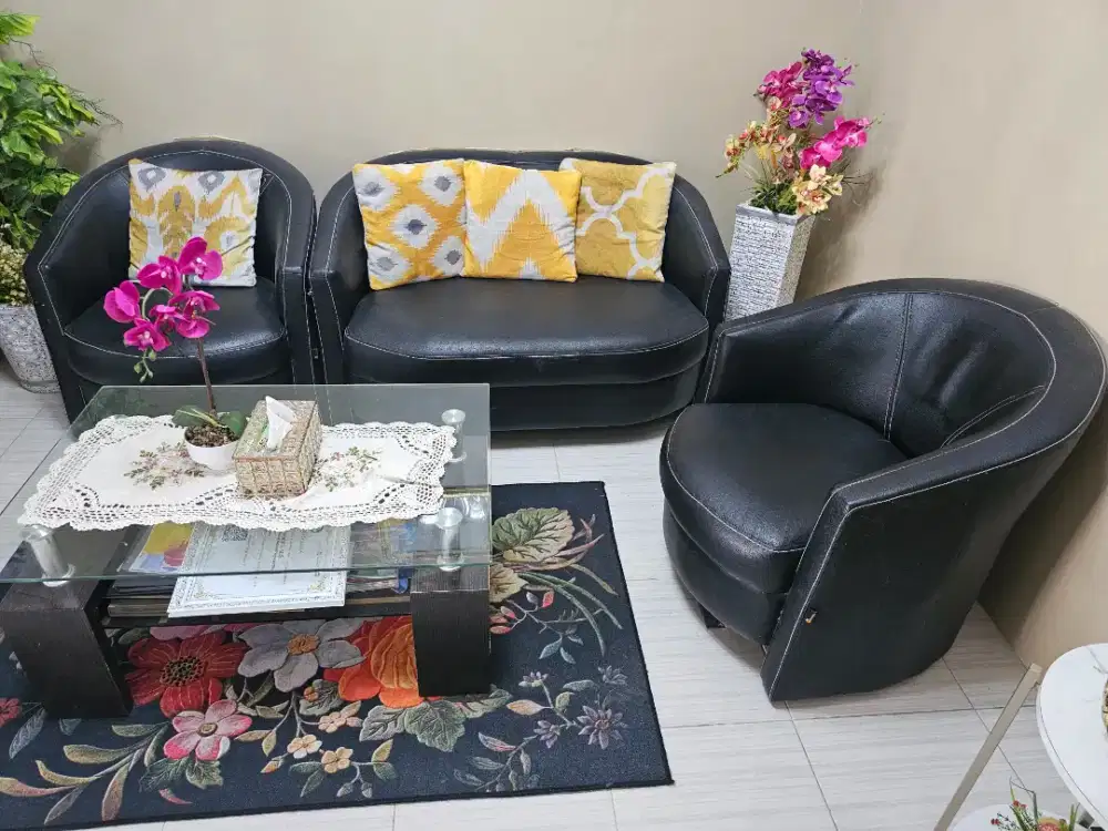 Jual kursi tamu lengkap dengan meja harga 2 juta nego