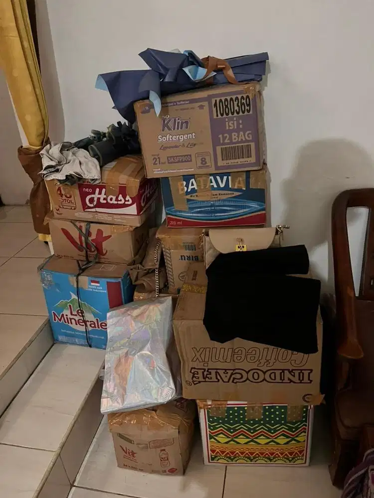 baju, tas, celana, dll bekas