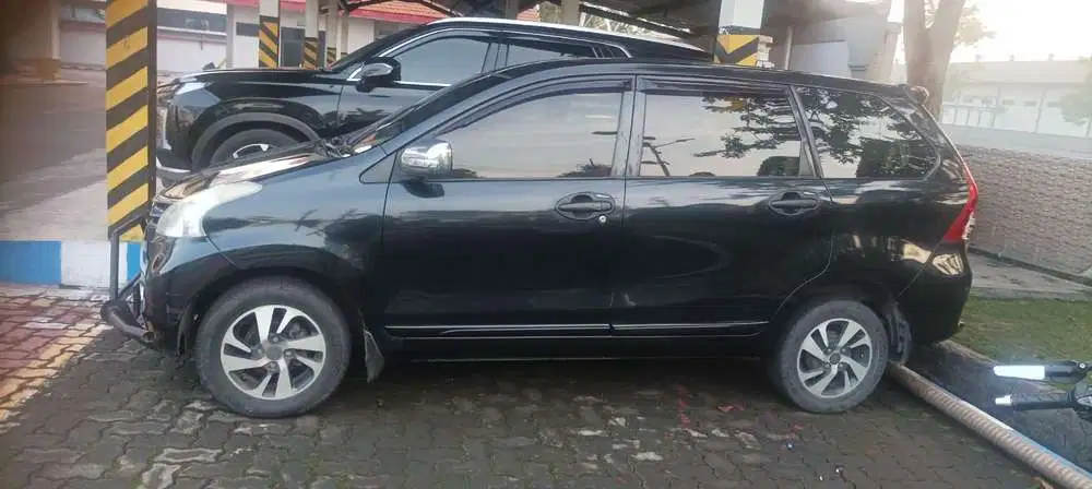 Toyota Avanza 2012 Bensin
