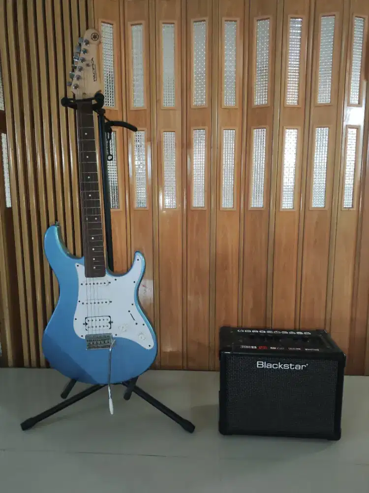 Gitar Yamaha Pacifica 112j dan Blackstar ID Core Stereo 10 V3