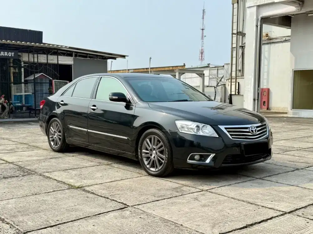 Toyota Camry Q 2010 kondisi terawat