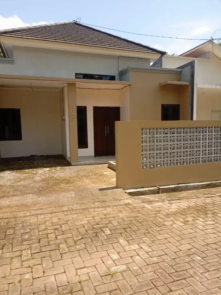 Rumah siap huni dengan suasana tenang