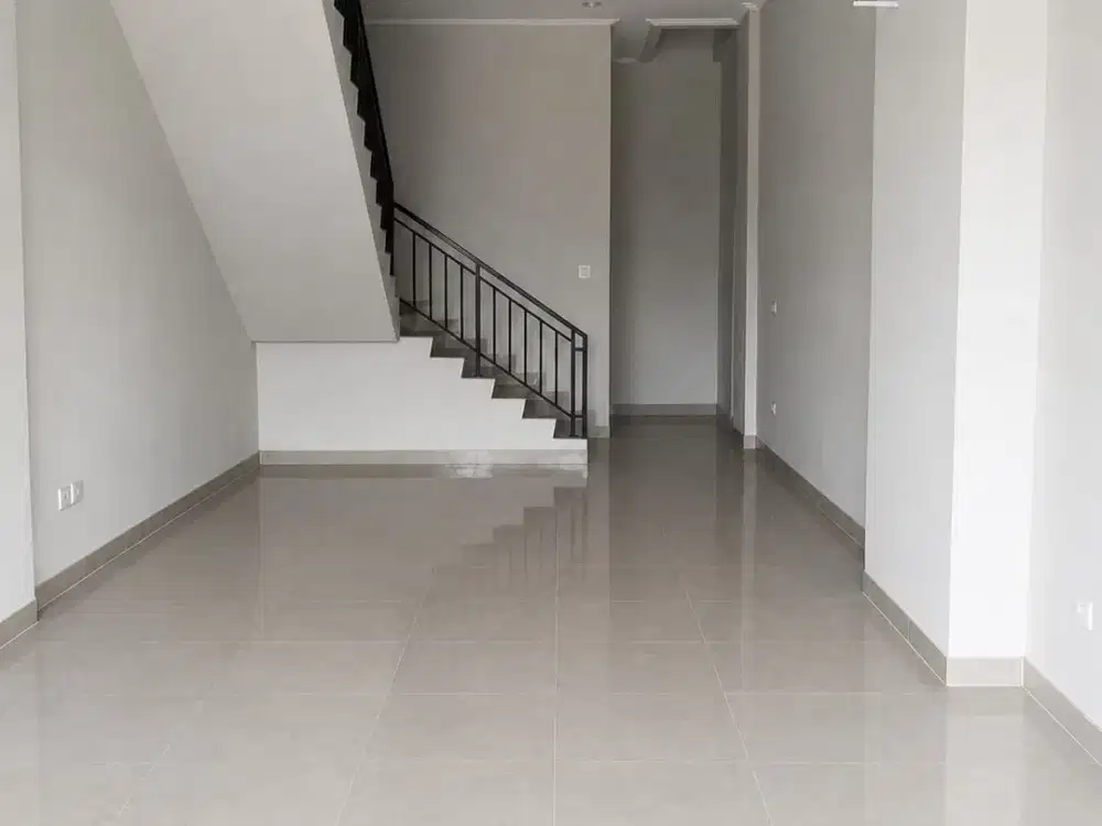 Disewakan Ruko 3 Lantai Daerah Cilandak