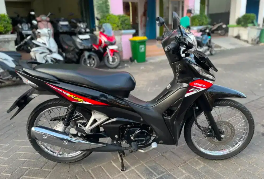Revo Fit 2025 Pajak Panjang