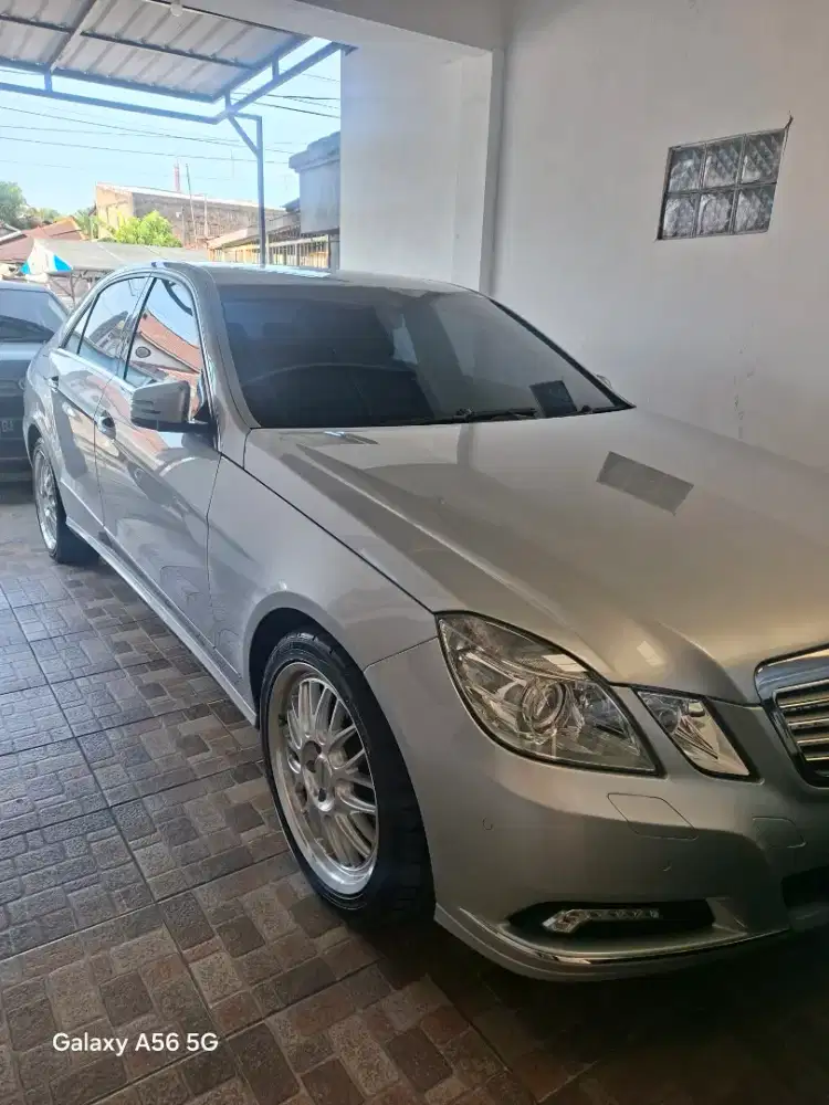 Dijual mercedez benz istimewa di padang