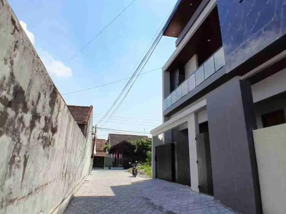 Rumah mewah dan  modern dekat kampus UGM di Sleman