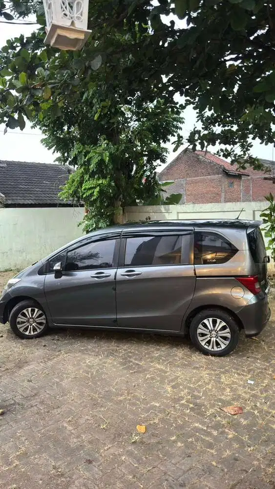 Honda Freed 2013 Bensin
