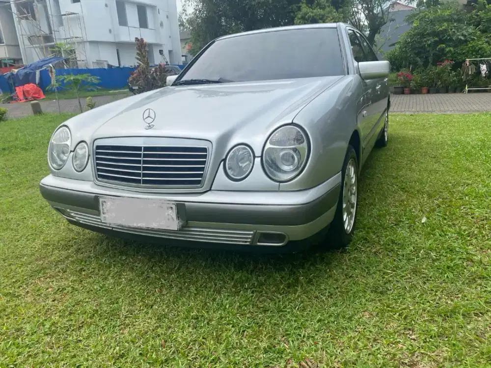 Mercede benz w210 e230 new eyes
