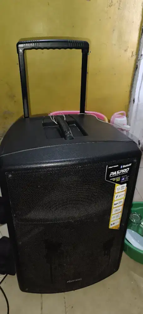 Speaker aktif politrin pas pro