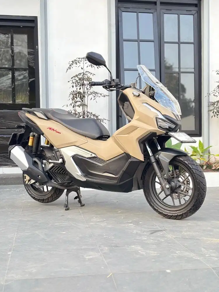 Terbaru Honda ADV 160 ABS pmk 2026 Cream Odo 4rb Koko Motor