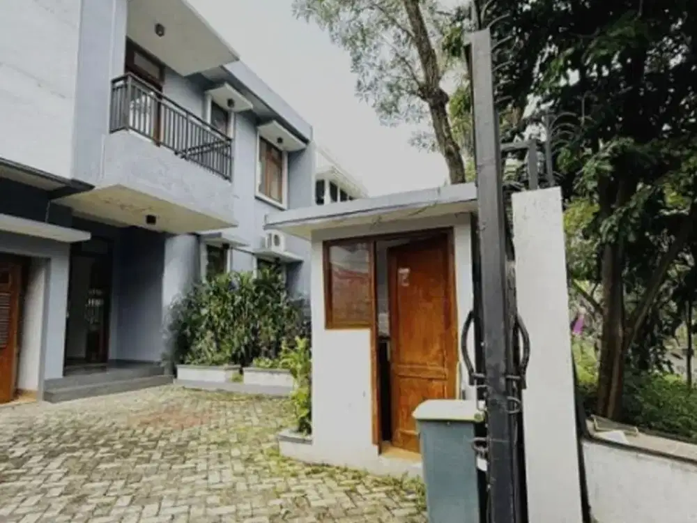 Disewakan Rumah Bagus 4 KT di Area Kemang/Pejaten Jakarta Selatan | Std712