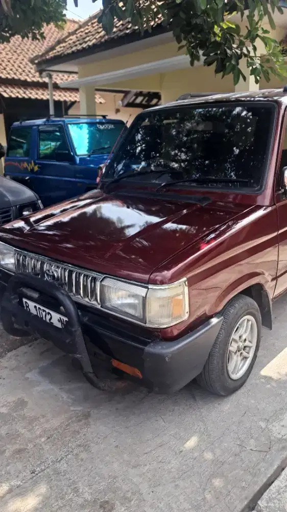 Kijang Rover 88, 1500cc, marun Majalengka