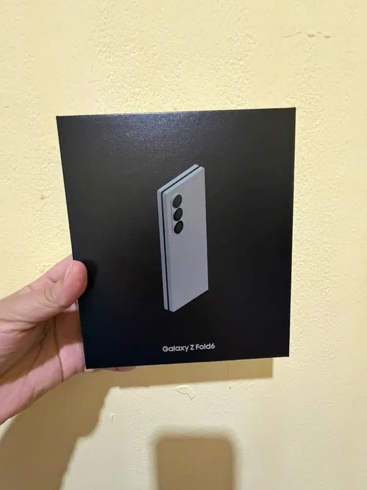 Samsung Fold 6 Grey