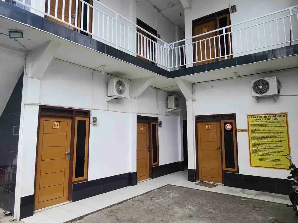 kostan 8 pintu deket kantor gubernur strategis