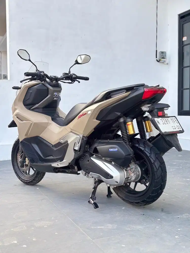 Ready Honda ADV 160 ABS Keyless pmk 2026 Odo 4rb Cream Koko Motor
