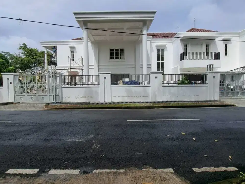 Dijual Rumah Baru Siap Huni di Menteng Jakarta Pusat