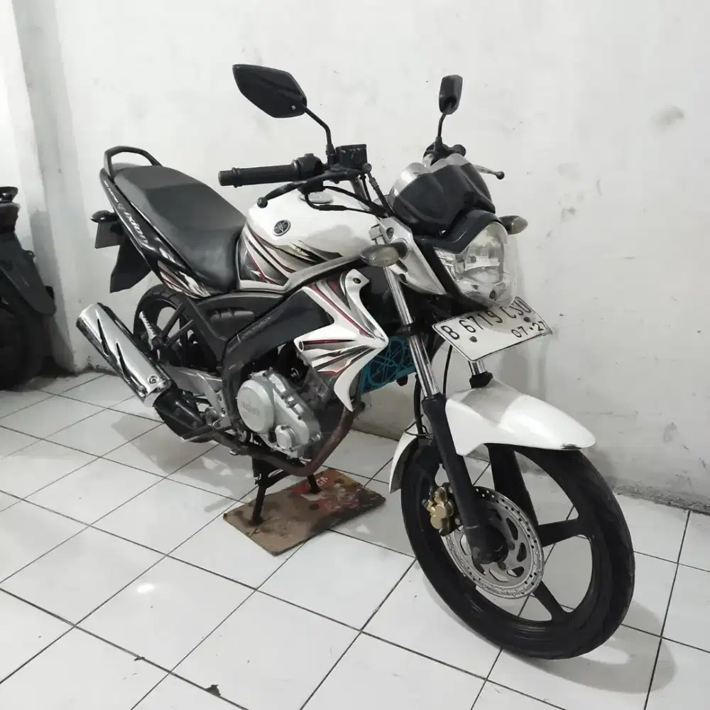 Yamaha Vixion OLD 2011 Orisinil Mesin Cakep Bagus Lengkap