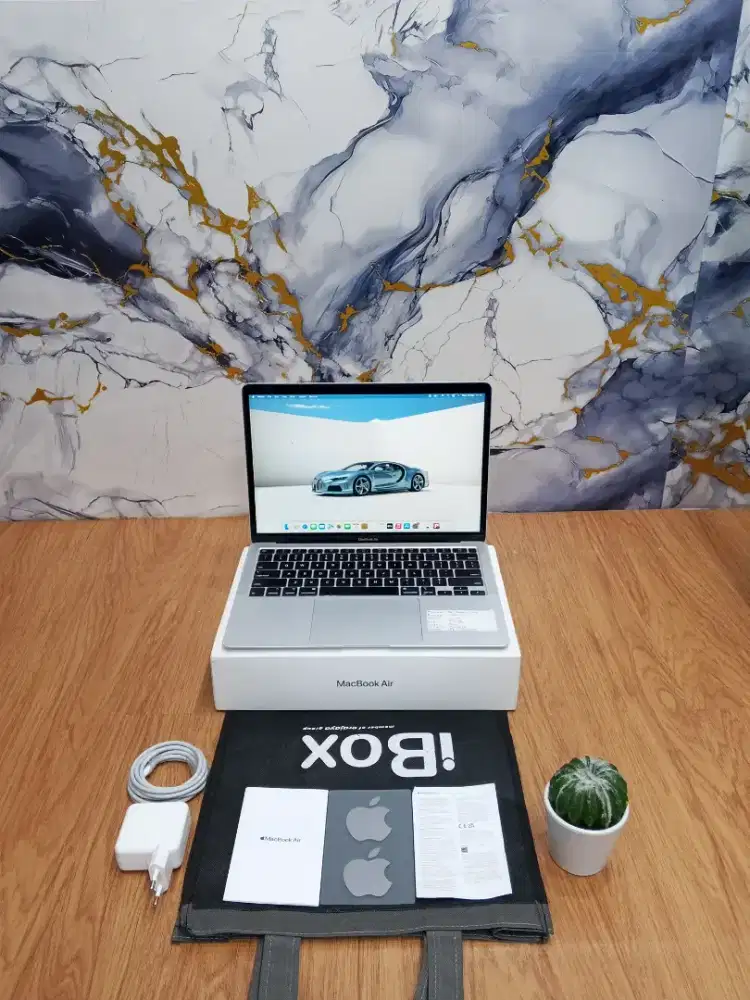 Jual Cepat!! Macbook Air Retina 13 2020 Core i5, RAM 8 GB, SSD 256 GB
