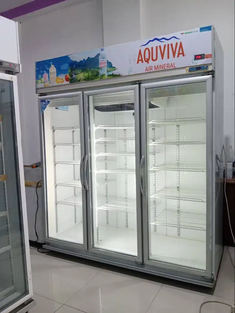 showcase 3 pintu bekas murah Sansio 1500L