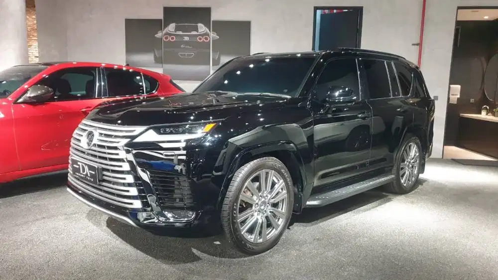 Lexus LX600 VIP 4x4 2023 Hitam Low Km
