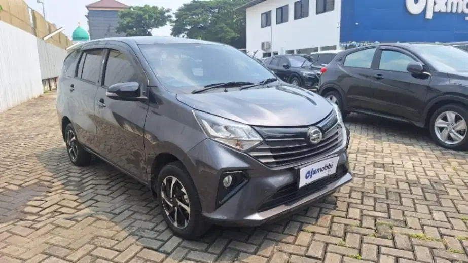 KM Rendah - Daihatsu Sigra 1.2 R Bensin-AT 2023