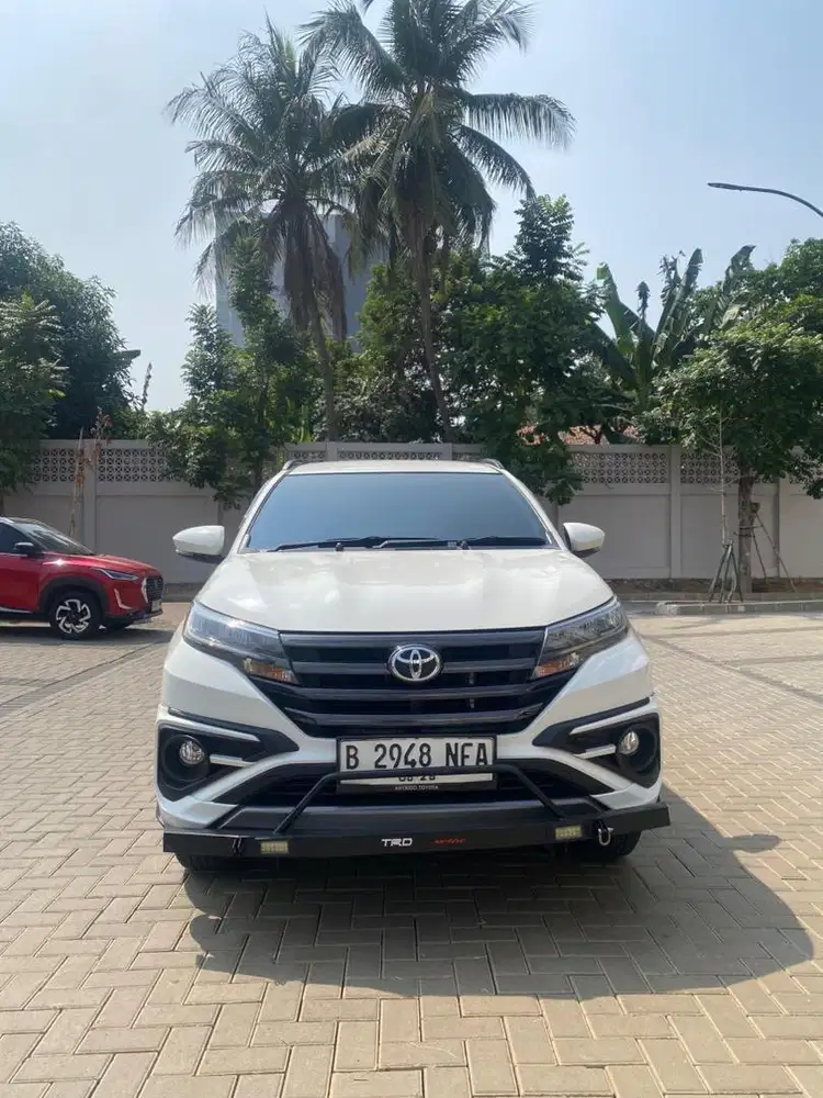 Toyota Rush GR 1.5 AT 2023