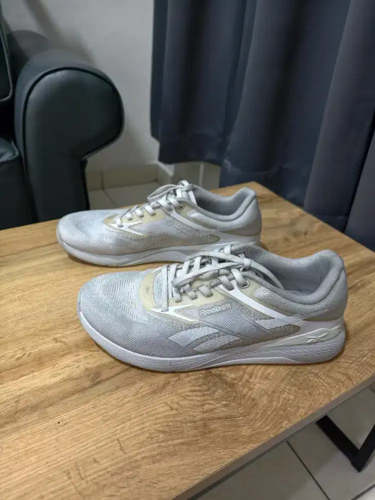 Sepatu GYM Reebok Nano X5