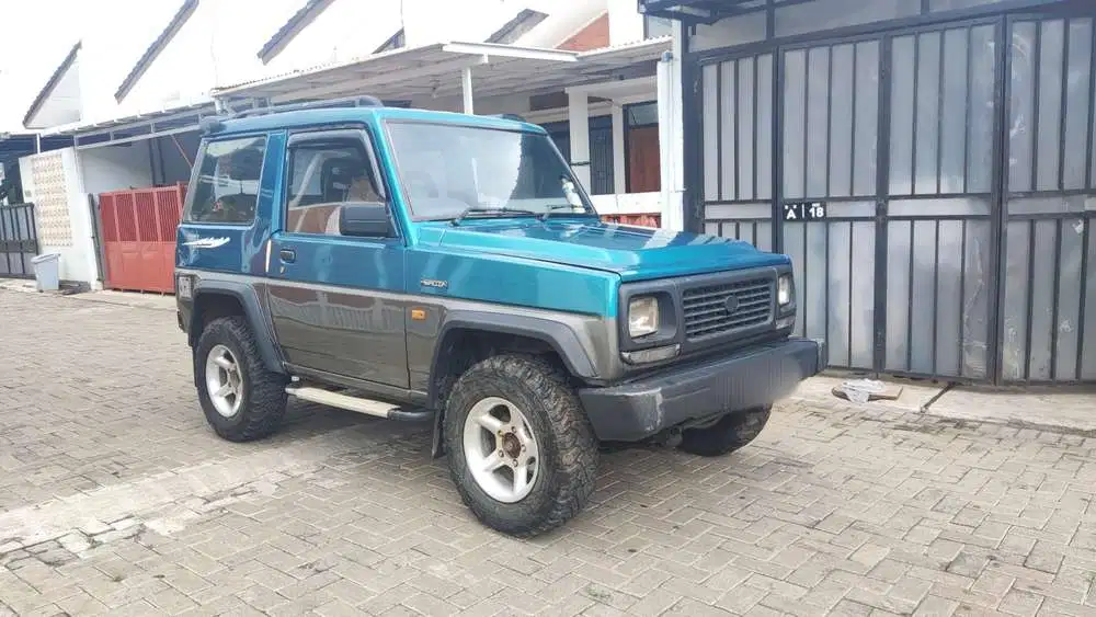 Daihatsu Feroza 1996 Bensin
