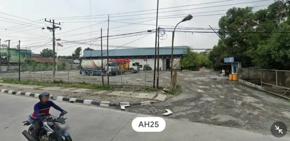 Tanah dan gudang Jl SM Raja depan Auto 2000