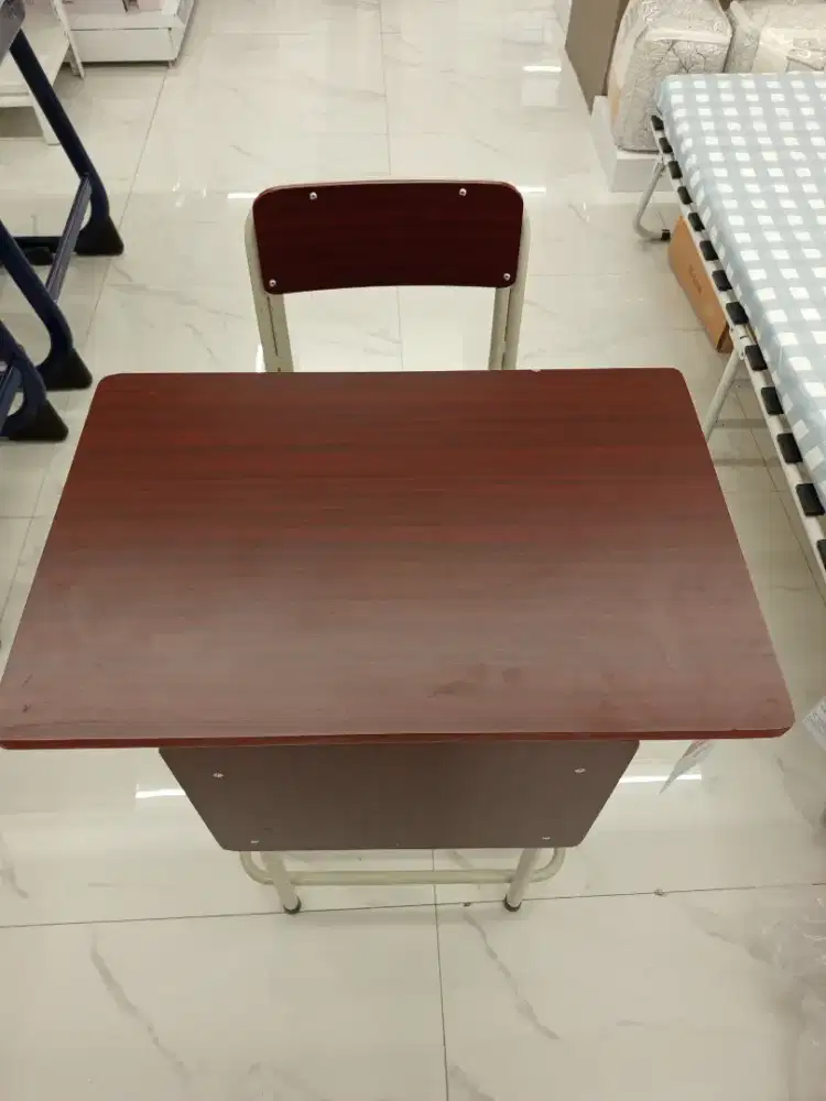 SET MEJA DAN KURSI BELAJAR