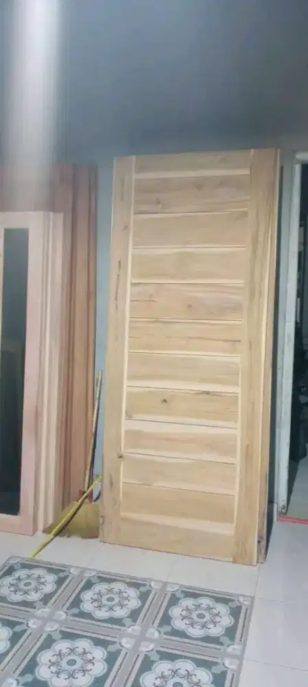 Jual daun pintu bahan kayu mahoni dan jati