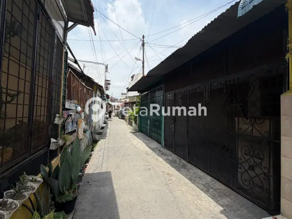 DIJUAL RUMAH JALAN PELITA V GANG LUBIS - MEDAN TIMUR (lisa)