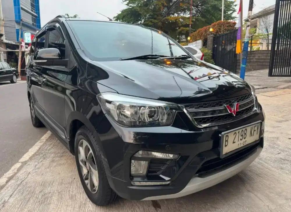 WULING CONFERO S M/T 1.5 L