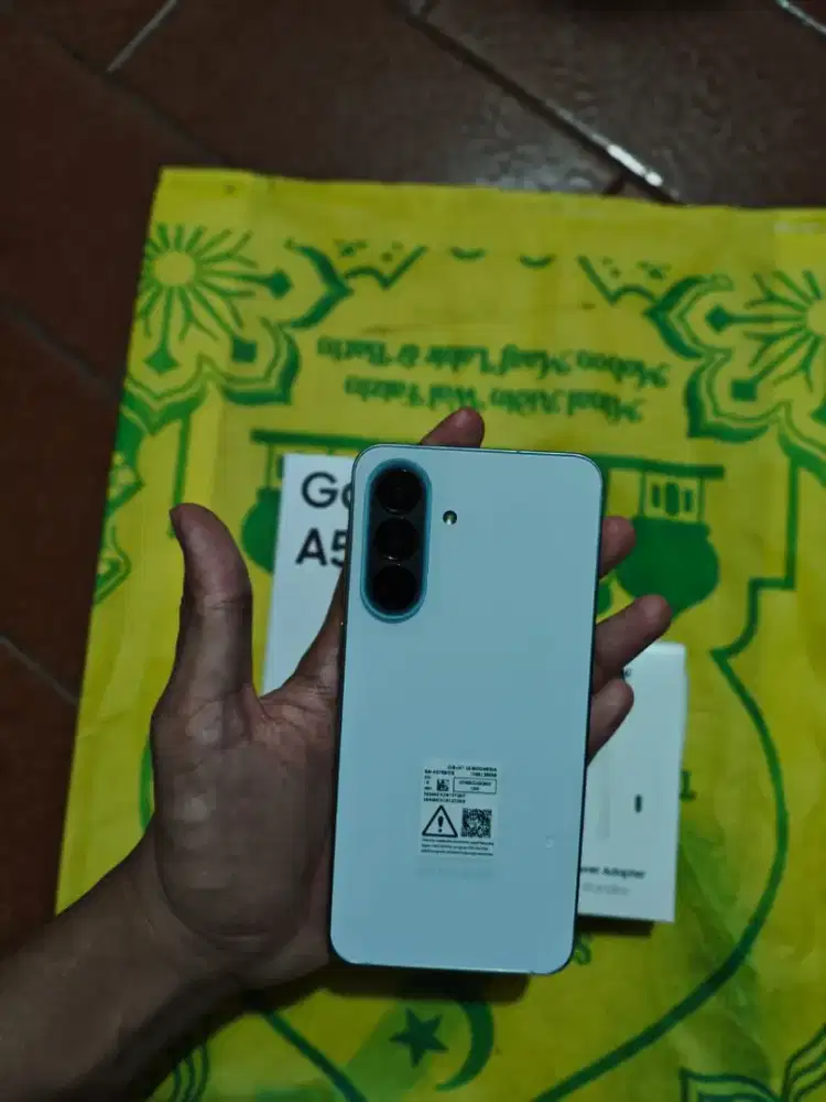 Samsung A57 12/256