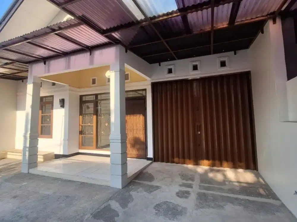 Rumah Nyaman Siap Huni di Taman Kopo Indah 3