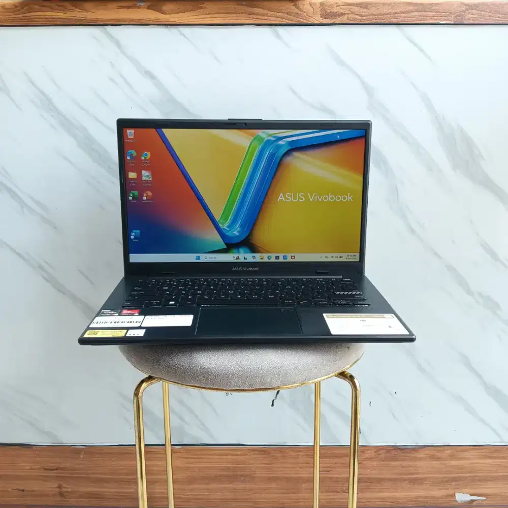 ASUS VIVOBOOK GO 14 E1404FA RYZEN 5-7520U RAM 16GB