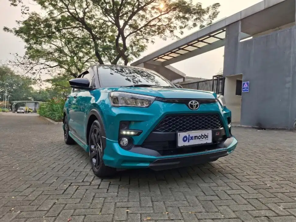 DP 5% Toyota Raize 1.0 T GR SPORT TSS Two Tone Bensin-AT 2021 CSRYB