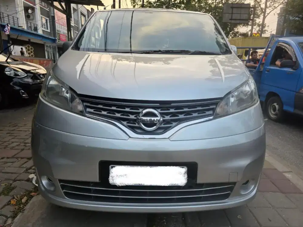 NISSAN EVALIA SV AT 2016