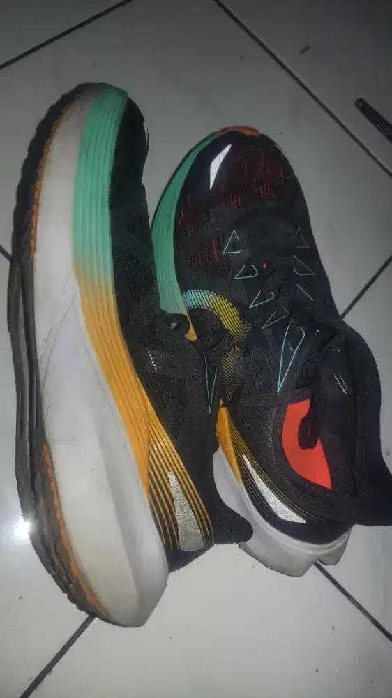 Sepatu Ortuseight hyperglide 3.1 black ortrange