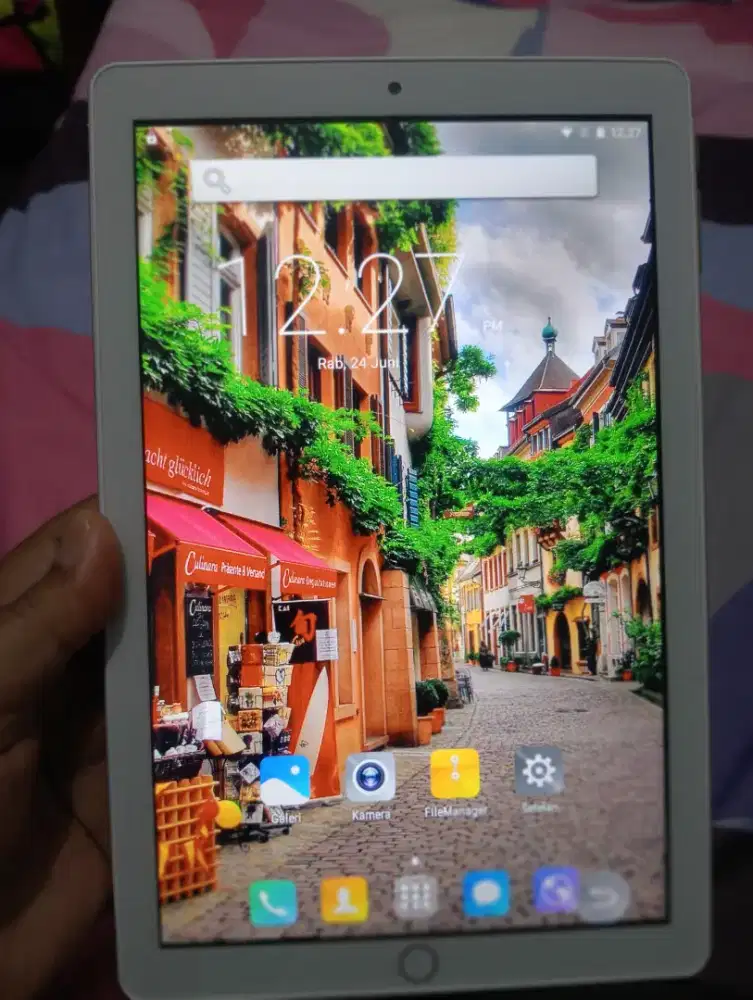 Tablet pad android 12 ukuran 11 inchi masih seperti baru